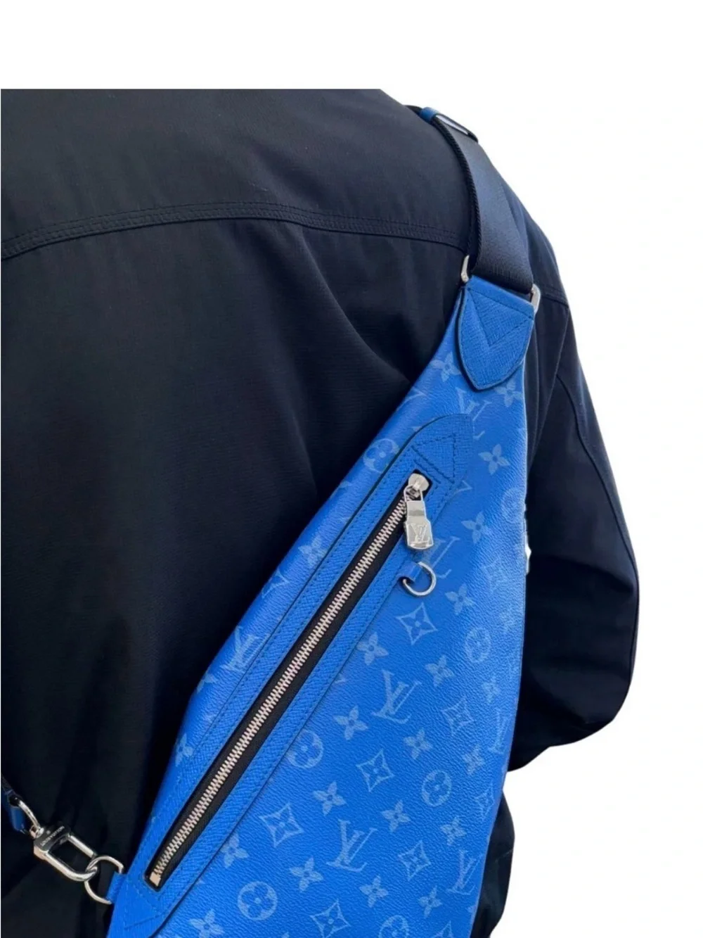 Louis Vuitton Monogram Blue Crossbody Sling bag with Round Pouch due M31075 new